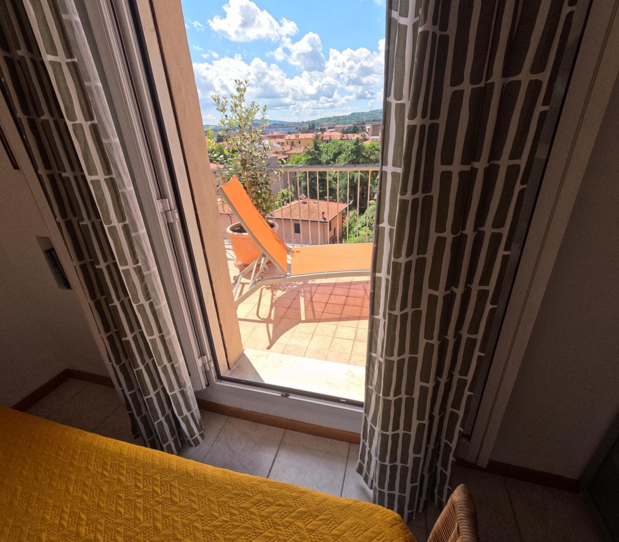 Bellavista Panoramic Terrace Appartamento Con Terrazza Zona Sant Orsola Bolonya Dış mekan fotoğraf