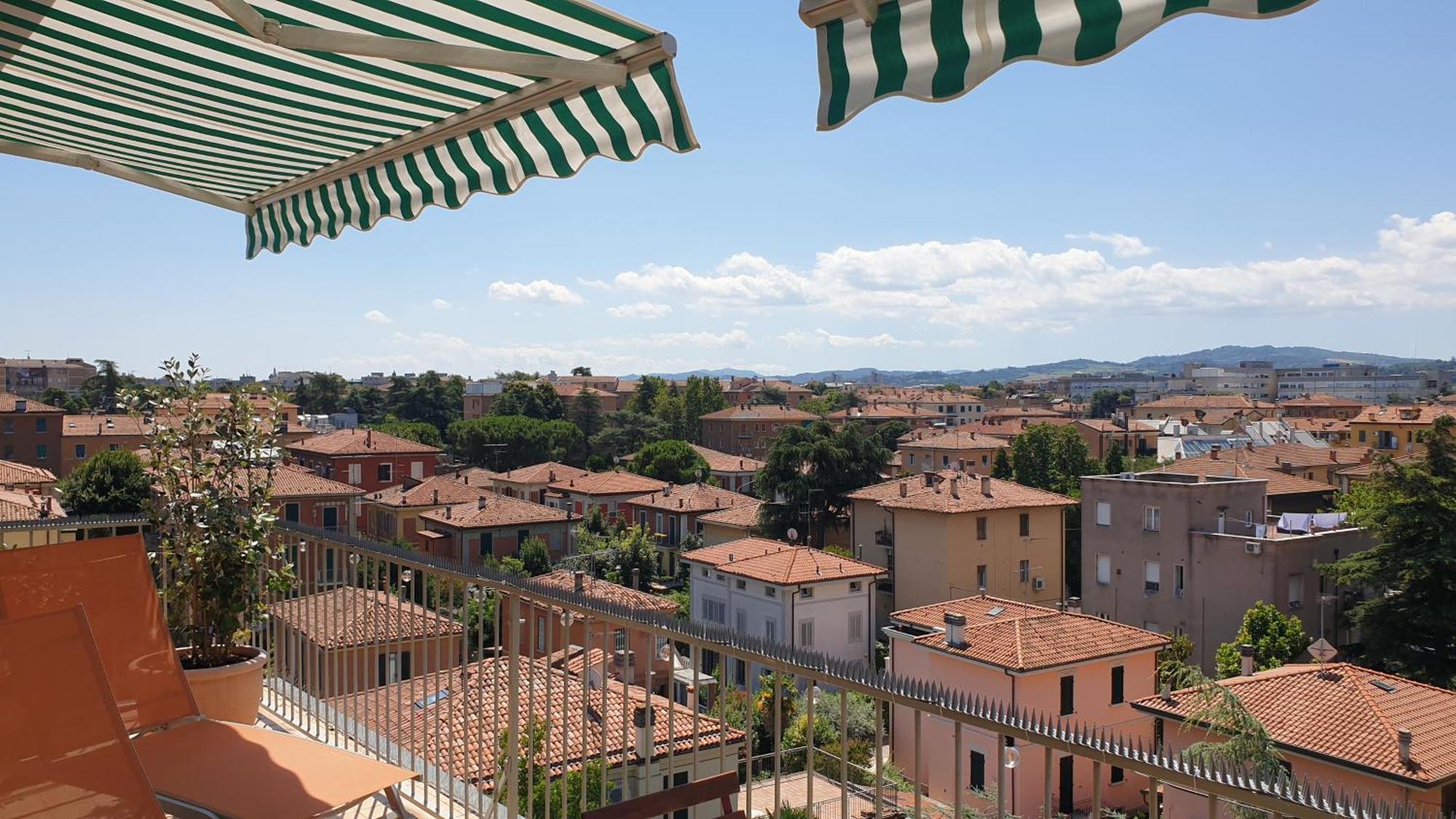 Bellavista Panoramic Terrace Appartamento Con Terrazza Zona Sant Orsola Bolonya Dış mekan fotoğraf